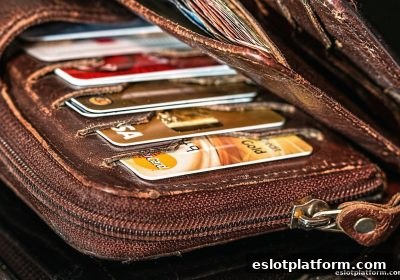 电子游戏平台充值延迟全解析：银行卡到账慢的根源与应对方案