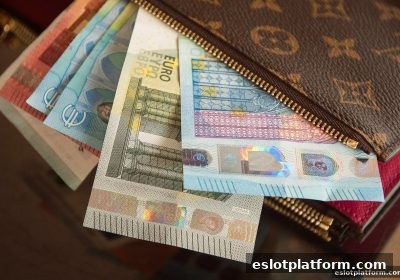 电子游戏平台透明度革命：百家乐棋牌如何用数据与规则重建信任