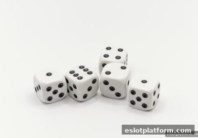 电子游戏平台掼蛋高手秘籍：组合打法实战指南