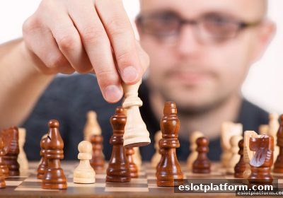 国际象棋的演变历程与电子游戏平台上的新活力