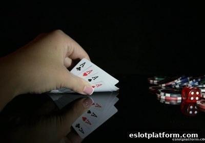 构筑数字社群：电子游戏平台上的社区文化及玩家互动新生态